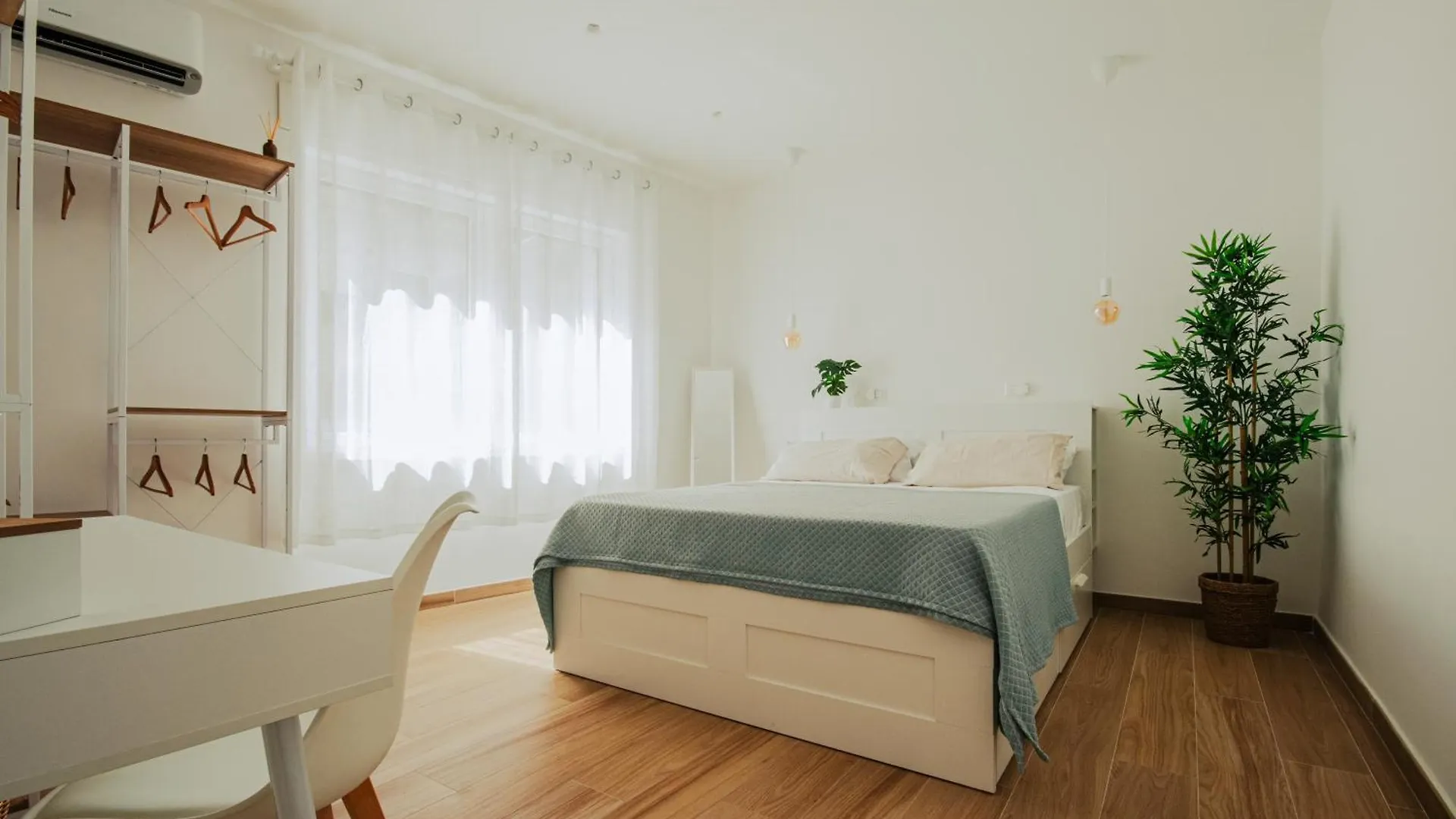 Luxury Apartment Near Naples, Parking, 2 Bath Frattamaggiore 0*,